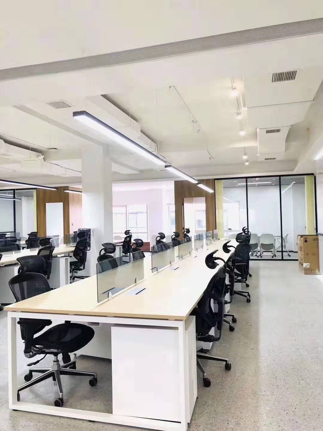 隔斷辦公桌多少錢(qián)